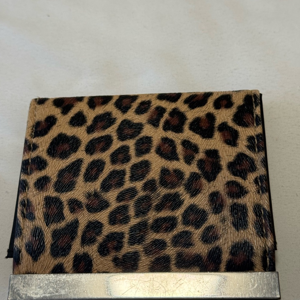 Leopard Print Women's clutch wallet - Picture 2 of 5